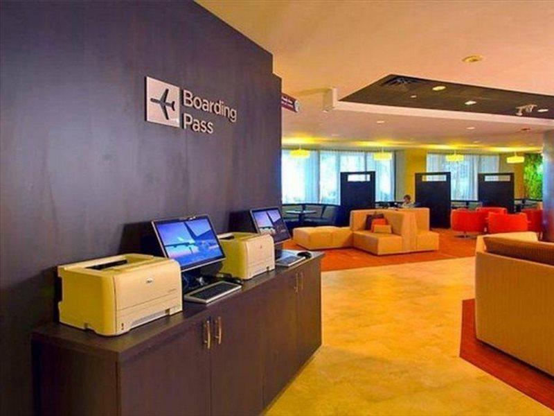 Courtyard By Marriott New York Laguardia Airport酒店 外观 照片