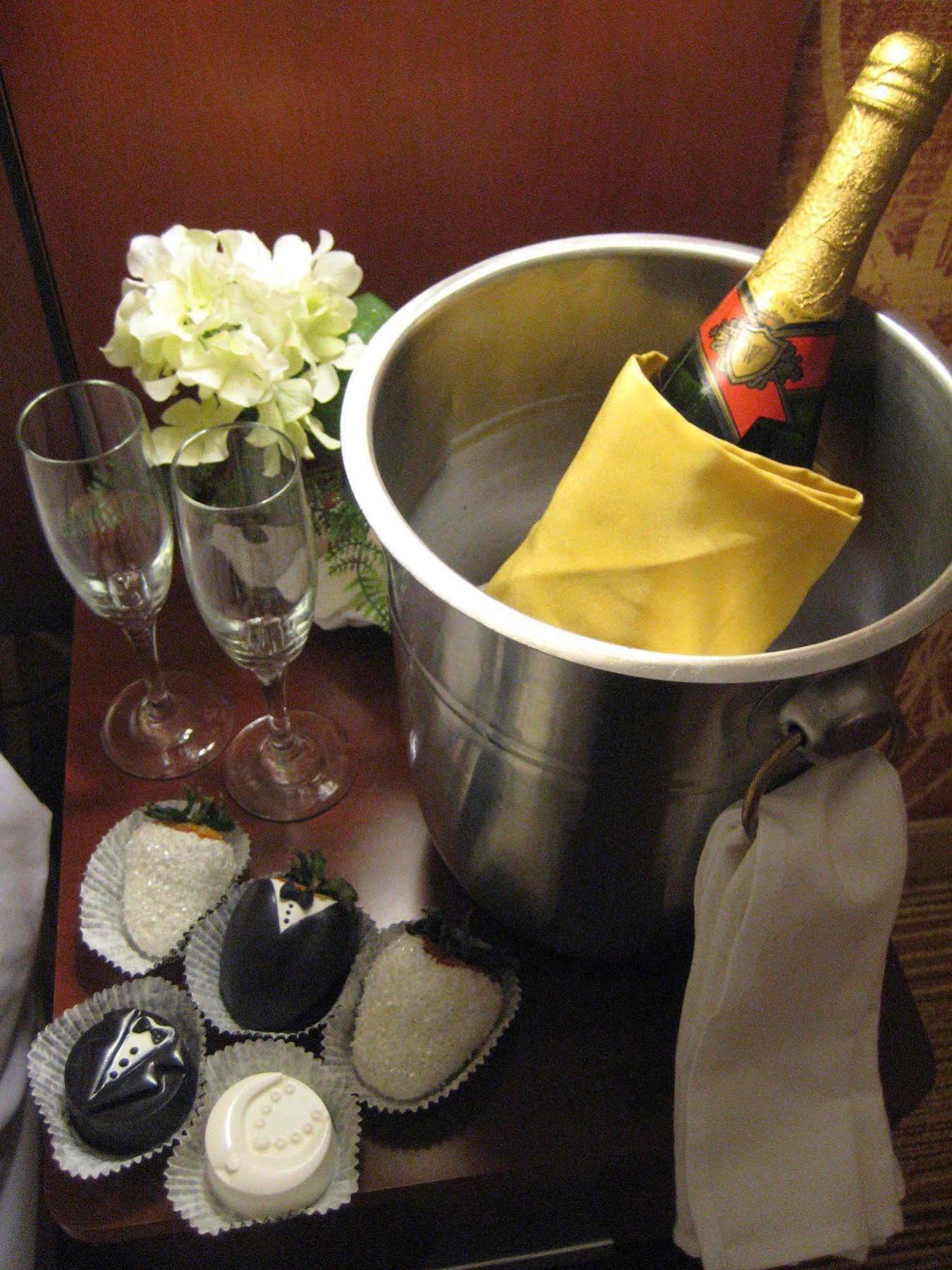 Courtyard By Marriott New York Laguardia Airport酒店 外观 照片